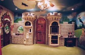 1da3a2ffe1cf15333d26b87e7a6416dc Jpg 736 475 Kids Castle Cool Kids Rooms Bedroom Themes