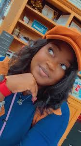 Mia Hunt's Instagram, Twitter & Facebook