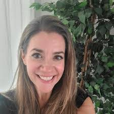 Katie Stanfield's Instagram, Twitter & Facebook