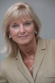 Kay Ford's Instagram, Twitter & Facebook