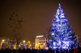 Check spelling or type a new query. Se Aprinde Bradul De CrÄciun In BacÄu PrimÄria A PregÄtit Un Concert Cu Mircea Baniciu Èi Alte Surprize Ziarul De BacÄu