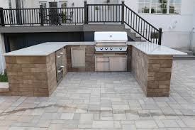 custom built outdoor kitchens & grills