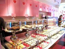 Hummingbird Counter Hummingbird Bakery Cupcake Bakery Bakery Design