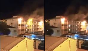 Las administraciones municipales reportaron como principales afectaciones atender incendios, avenidas torrenciales, inundaciones enviar mensaje al whatsapp de noti cúcuta. Tragedia En Carceles De Norte De Santander Incendio En La Carcel Del Municipio De Pamplona Cucuta Caracol Radio