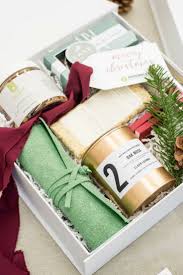 A bit of sunshine gift basket. Best Corporate Gifts Ideas Holiday Client Gift Box Healthcare Consulting Company Client Holiday Gift Boxe Giftsdetective Com Home Of Gifts Ideas In Corporate Client Gifts Client Appreciation Gifts
