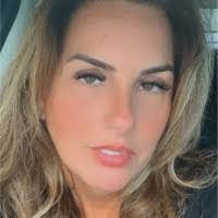 Cynthia Morelli's Instagram, Twitter & Facebook