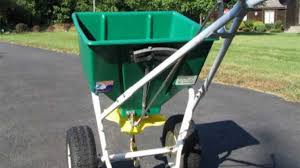 Maybe you would like to learn more about one of these? Lesco Vs Earthway Spreader Gardenhugs Com
