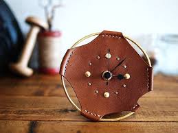Top 10 Most Ingenious Ways To Beautify Your Home With Diy Leather Decorations Diy Leather Projects Leather Workshop Leather Diy