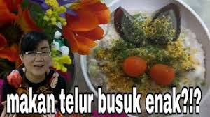 Bubur kacang hijau, abbreviated burjo, is a southeast asian sweet porridge (bubur) made from mung beans (kacang in indonesia, warungs specializing in selling bubur kacang hijau are commonly found. Cara Buat Bubur Telur Pitan Kuliner Masak Youtube