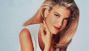 Brian austin green confirms castmates he slept with on original '90210'. Tori Spelling Estrena Un Nuevo Rostro Y Nos Hemos Quedado De Piedra Que Te Has Hecho Donna Senorasque Com