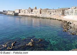 If you are looking for an accommodation with swimming pool, restaurant or wellness center you are on the right platform. Pozzallo Ferienhaus Ferienwohnung Traumstrand Ferienwohnungen Ferienhauser Auf Sizilien Italien