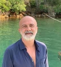 Durul bazan kasada ödemeyi yaparken, gülsim ali i̇lhan ise ileride sevgilisini bekliyor. Seni Cok Bekledim Oyunculari Kanali Konusu Belli Oldu Dizicenter