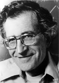 Débat théorique : Analyse Contrastive vs. Chomsky