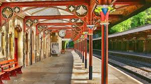 Tim Dunn Di Twitter More Reasons To Linger At English Railway Stations Includes Great Malvern Where Platform Columns Are Decorated With Victorian Ironwork By William Forsyth Pics By Jwnairn Https T Co Iwnga4vtp7 Https T Co Cylonvr6mv