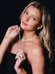 Carson Elizabeth Scott