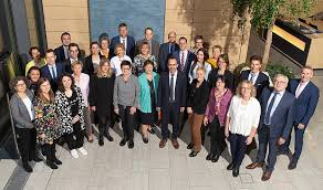 Im gegensatz zu einem firmenprofil, welches ausschließlich. Genogramm Genossenschaftliche Personalien Profil Magazin