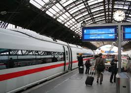 Jährlich entscheiden sich nahezu 10 millionen passagiere für den flughafen der kurzen wege. Cologne Hauptbahnhof A Station Guide