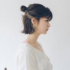 簡単ボブヘアアレンジ18選 仕事 結婚式 夏祭りでの浴衣 lala magazine 簡単 ヘアアレンジ ボブ ヘアアレンジ ショートボブ のヘアスタイル
