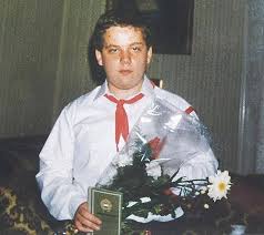 Schobert norbi, rubint réka, és három gyerkőcük, lara, a kis norbi és zalán szentendrén találtak rá az otthonukra. Elkepeszto Igy Festett Schobert Norbi 1985 Ben