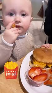 Johnnie’s has something for even the littlest French fry 🍟 and  cheeseburger 🍔 fans. ❤️