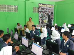 Hari Pertama Unbk Di Smk Plus Pgri 1 Cibinong Berjalan Lancar Berjalan Pendidikan