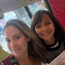 Natural beauty of 90 day fiance cast member