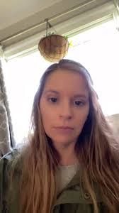 Okay so I’m weird #fyp #fingerchallenges #parentsoftiktok #forgotmakeup  #millennial #messyhair #dontjudgeme