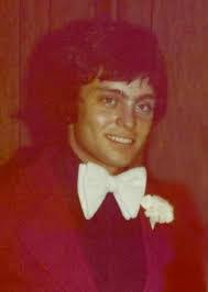 Tracy Dean's Instagram, Twitter & Facebook