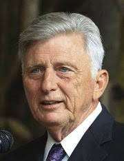 Hardworking' panel tamed mansion problems, Beebe recalls