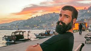 High demand for the installation of doors and windows. Mehmet Akif Alakurt Takipcisini Olumle Tehdit Etti