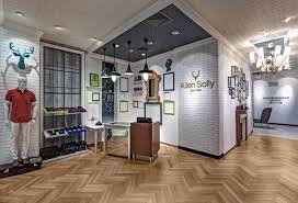 Pretty Cool Retail Space Like The Herringbone Parquet Floor Allen Solly Fashion Store By Dalziel And Pow B Retail Store Design Retail Design Cool Retail