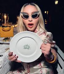 Madonna celebrates twins birthdays with a Labubu cake! #Madonna  #HappyBirthday #Stella #Estere #Labubu #DivaNews #Shorts #EFC