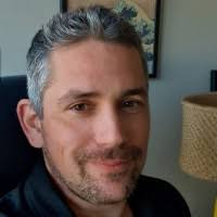 10+ perfis com “Nicolas Renner”