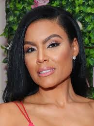 Mia Thornton's Instagram, Twitter & Facebook