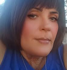 I've been reading all the wonderful comments and tributes all day about  dear Des O'Connor . It's hard to believe this day has come. He became so  much a part of our