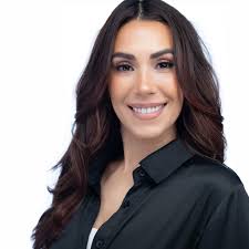 Melissa Favela, Real Estate Advisor