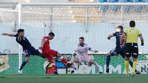 Disfruta de las alternativas del fútbol joven, el fútbol femenino y el futsal, y ponte la 'roja' de nuestra selección chilena en el portal más completo del fútbol nacional. 4r0 Gxo G1w9vm
