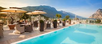Fügen sie ihre berichte über gadersee.de unten in form von. Hotels Am Gardasee Die Euch Verzaubern Werden Urlaubsguru