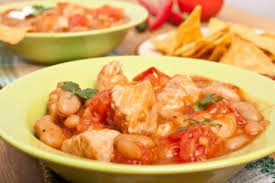 Spalam bine pieptul de curcan, il crestam deasupra cu un cutit si il asezam in tava unsa cu ulei. Piept De Curcan Cu Legume La Cuptor Reteta Piept De Curcan Cu Legume La Cuptor