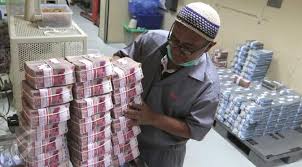 Butuh uang tinggal ke atm …… hiduup bebaaaaasssss !!!! Kisah Nasabah Kaya Sekejap Gara Gara Kesalahan Bank Bisnis Liputan6 Com