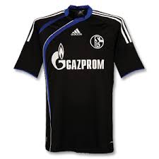Fc schalke 04 became the first german bundesliga team to drop a kit for next season when they unveiled their 2016/18 adidas home shirt on monday. Schalke 04 Football Shirt Archive