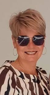 Don't Ch3at. Choose A Nail To See What Kind Of Woman You Are Check 1st  comment