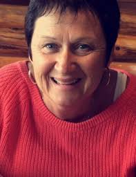 Cindy Haig's Instagram, Twitter & Facebook