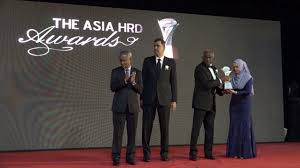Ahmad sarji, 82, berkhidmat sebagai ksn pada tahun 1990 hingga 1996 ketika tun dr mahathir mohamad menjadi perdana menteri buat pertama kali. Tun Ahmad Sarji Bin Abdul Hamid Lifetime Achievement Award Youtube