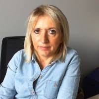 Christine Cunha's Instagram, Twitter & Facebook