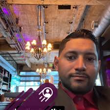 What type of wood is best for a sealed car box?