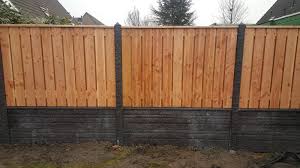 luxe hout beton schutting de schuttingbouwer schutting schutting tuin bamboe hekwerk