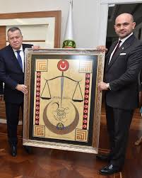 Bu sefer botır almış oldu. Otele Tankla Giren Cihan Eksioglu Kim