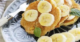 1 cawan rolled oat 1 biji pisang 2 biji telur 1 sudu besar madu 1 sudu kecil baking powder 80ml (atau 1/3 cawan) susu segar Pancake Dengan Pisang 314167 Info