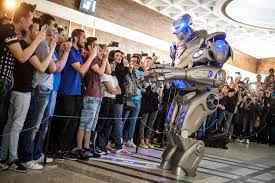 Nu perceptiile si gusturile se intreaba, ele intra doar in statistica. Titan The Robot Politehnica Bucuresti Inquam Photos
